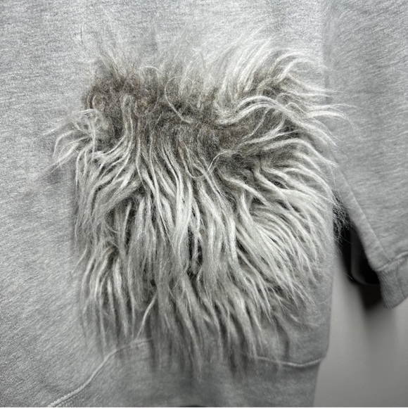Zara | Oversized Grey Faux Fur Detail Sweatshirt - Picture 7 of 7